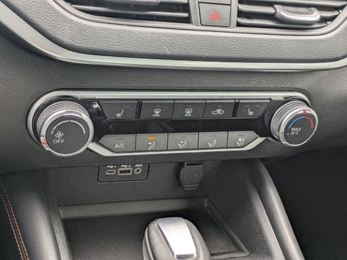 Used 2020 Nissan Altima 2.5 SR w/ Premium Package image 14