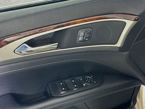 Used 2017 Lincoln MKZ Reserve image 19