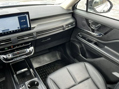 Used 2023 Lincoln Corsair AWD w/ Equipment Group 101A image 30