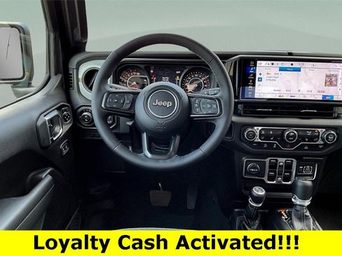 New 2025 Jeep Gladiator Sport image 7