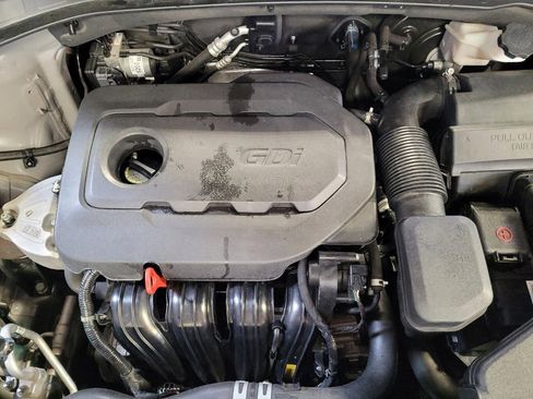 Used 2019 Kia Sorento LX image 30