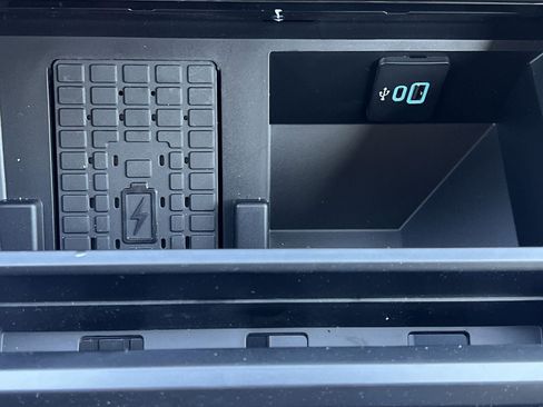 New 2026 Ford F250 Platinum w/ Platinum Plus Package image 8