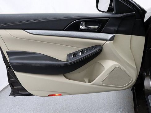 Used 2016 Nissan Maxima 3.5 SV image 22