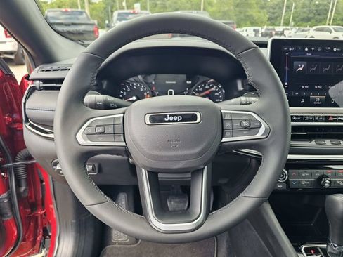 Used 2026 Jeep Compass Limited AWD/4WD image 18