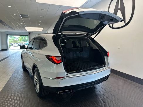 Used 2023 Acura MDX SH-AWD w/ Advance Package image 5