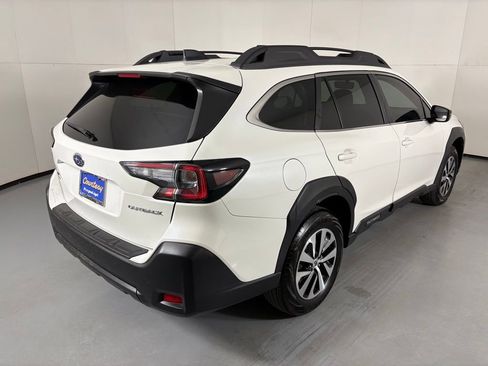 Used 2025 Subaru Outback Premium w/ Popular Package #1A AWD/4WD image 8