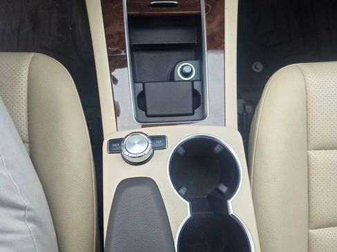 Used 2015 Mercedes-Benz GLK 350 2WD image 21