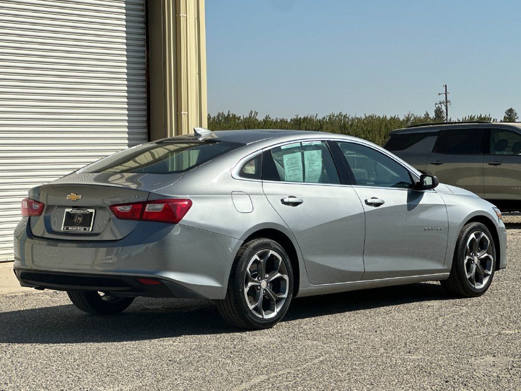 Used 2023 Chevrolet Malibu LT FWD image 4