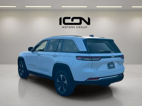 Used 2024 Jeep Grand Cherokee Limited 4xe AWD/4WD image 3