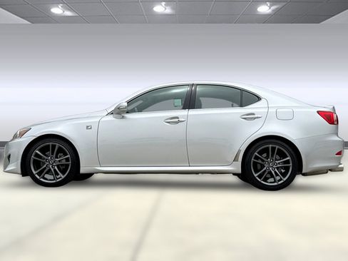 Used 2011 Lexus IS 250 w/ F-Sport Pkg w/Summer Tires RWD image 2