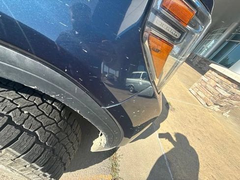 Used 2021 GMC Sierra 1500 SLE w/ X31 Off-Road Package AWD/4WD image 14