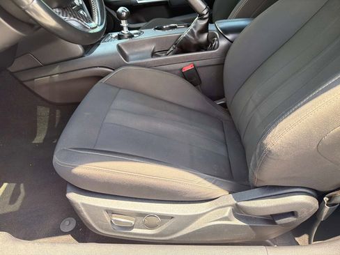 Used 2019 Ford Mustang GT w/ Black Accent Package RWD image 28