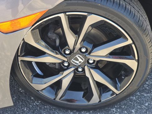 Used 2019 Honda Civic Sport image 3