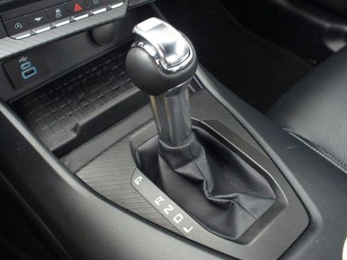 Used 2024 Ford Mustang Premium image 10