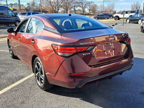 Used 2024 Nissan Sentra SV image 4