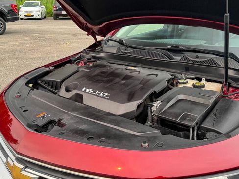 Used 2017 Chevrolet Impala LT w/ Convenience Package FWD image 34