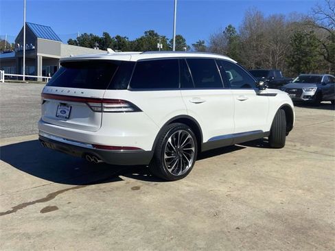 Used 2022 Lincoln Aviator Reserve w/ Equipment Group 201A image 3