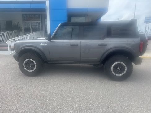 Used 2022 Ford Bronco 4-Door w/ Sasquatch Package image 5