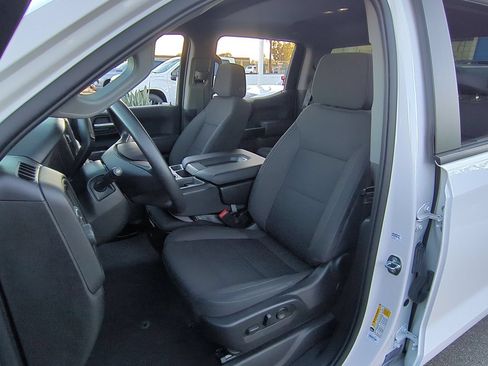 Used 2022 Chevrolet Silverado 1500 Custom RWD image 18