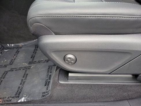 Used 2025 Mercedes-Benz GLE 350 4MATIC image 14