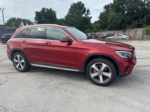Used 2022 Mercedes-Benz GLC 300 4MATIC image 5