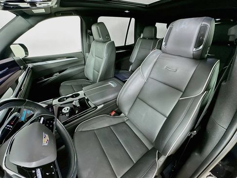 Used 2025 Cadillac Escalade Sport w/ Touring Package AWD/4WD image 26