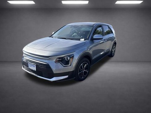Used 2025 Kia Niro LX FWD image 33
