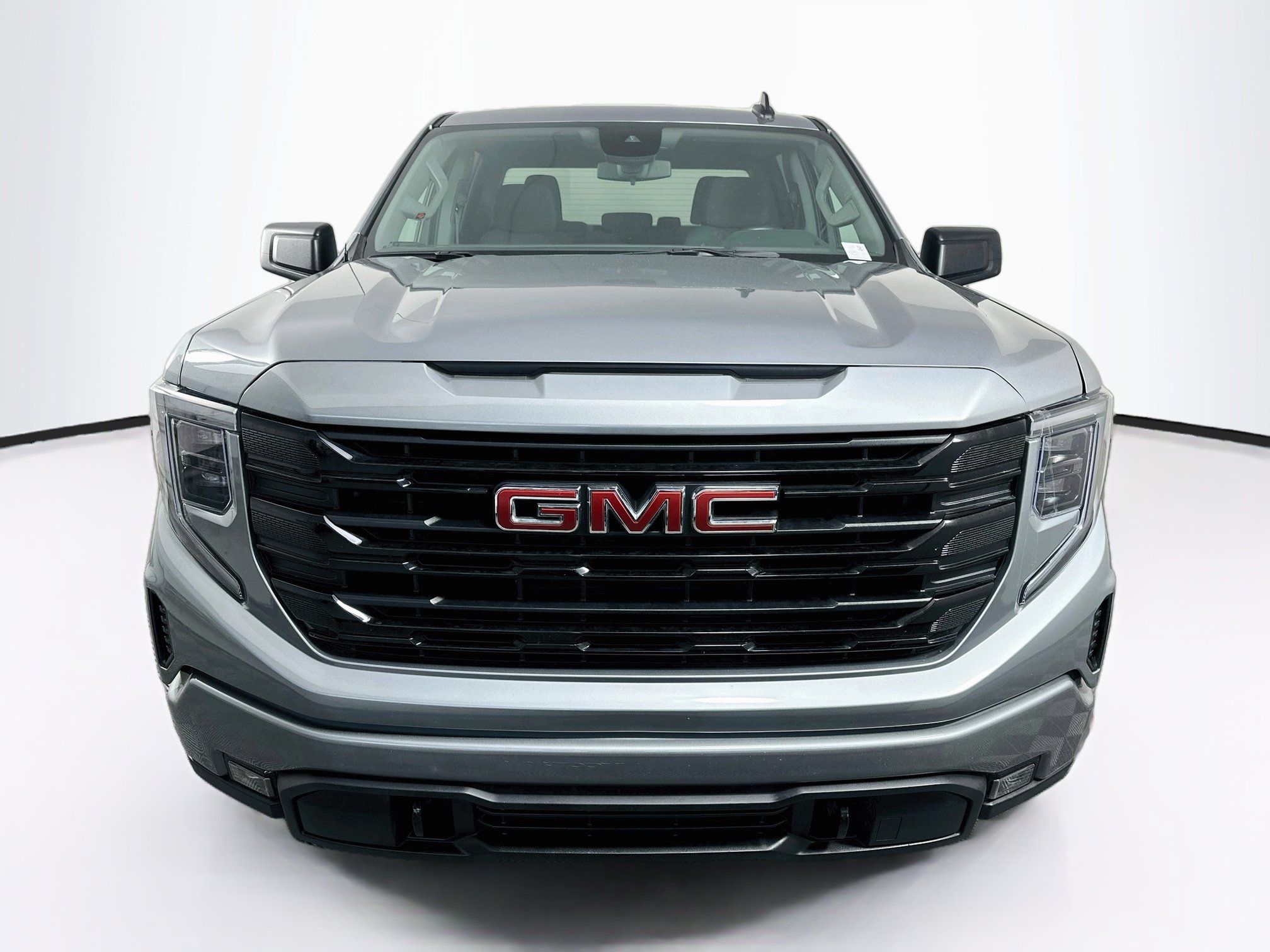 Used 2025 GMC Sierra 1500 Elevation AWD/4WD image 2