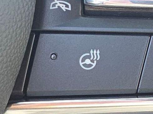 New 2026 Chevrolet Equinox EV LT image 15