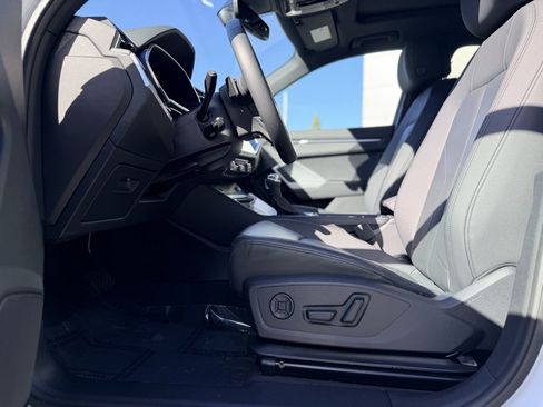 Certified 2024 Audi Q3 2.0T Premium Plus image 10