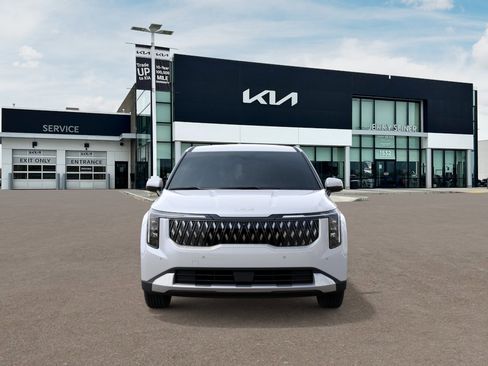 New 2026 Kia Carnival EX FWD image 2