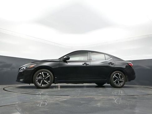 Used 2025 Nissan Sentra SV w/ Lighting Package FWD image 25