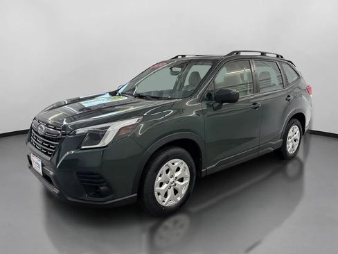 Used 2024 Subaru Forester AWD/4WD image 4
