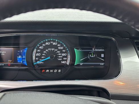 Used 2015 Ford Taurus SEL w/ Equipment Group 201A image 16