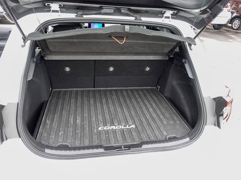 Certified 2024 Toyota Corolla SE image 31