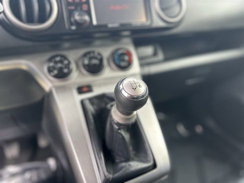 Used 2012 Scion xB FWD image 10