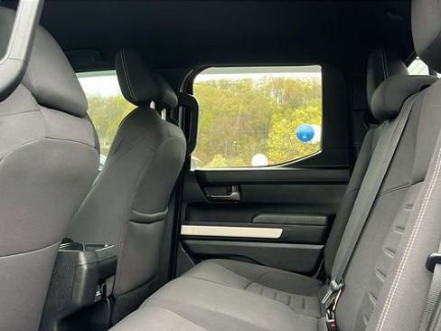 Used 2024 Toyota Tacoma TRD Sport w/ TRD Sport Upgrade Package AWD/4WD image 18