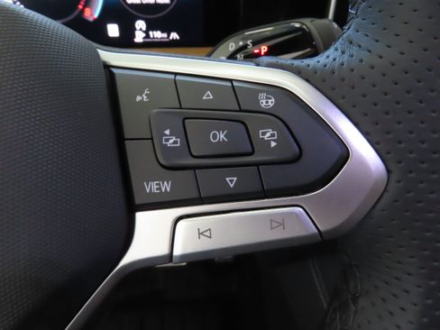 New 2026 Volkswagen Tiguan SEL R-Line image 14