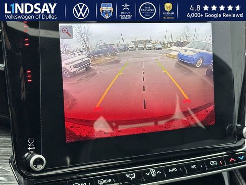 Used 2022 Jeep Wagoneer Series II w/ Premium Group I image 18