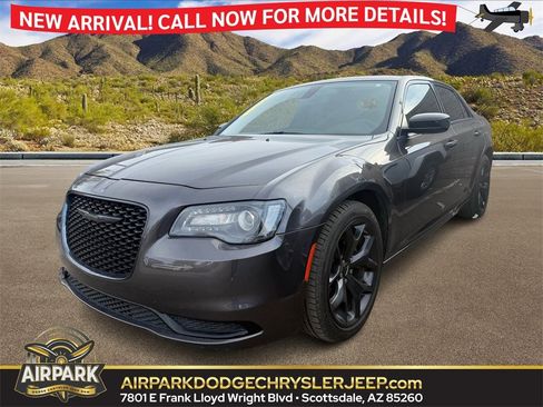 Used 2023 Chrysler 300 Touring w/ Sport Appearance Package image 1