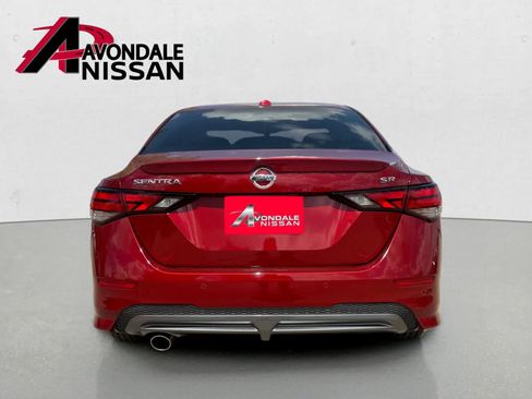 Certified 2021 Nissan Sentra SR FWD image 5