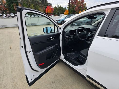 New 2026 Kia Sportage EX w/ EX Panorama Roof Package image 21