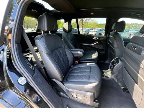 Certified 2023 BMW X7 xDrive40i w/ M Sport Package image 19
