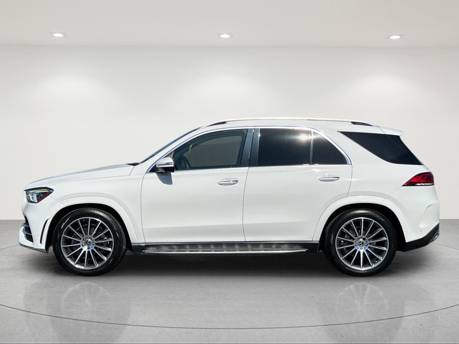 Certified 2021 Mercedes-Benz GLE 450 4MATIC image 2