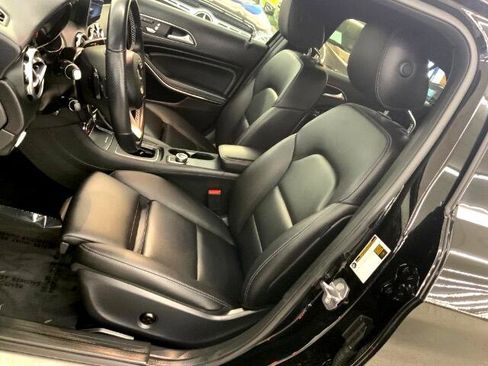 Used 2019 Mercedes-Benz GLA 250 GLA 250 4MATIC SUV image 12