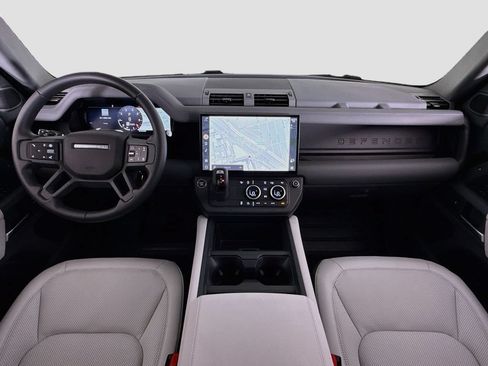 Used 2026 Land Rover Defender 110 X-Dynamic SE AWD/4WD image 9