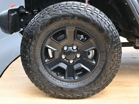 Used 2022 Jeep Gladiator Mojave w/ LED Lighting Group AWD/4WD image 11