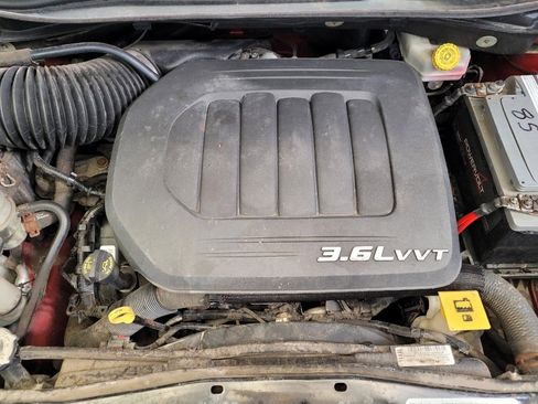 Used 2015 Dodge Grand Caravan American Value Package FWD image 30
