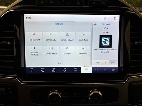 Used 2022 Ford F250 Lariat w/ Tremor Off-Road Package AWD/4WD image 29