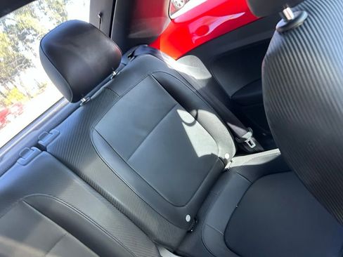 Used 2013 Volkswagen Beetle 2.5 image 13